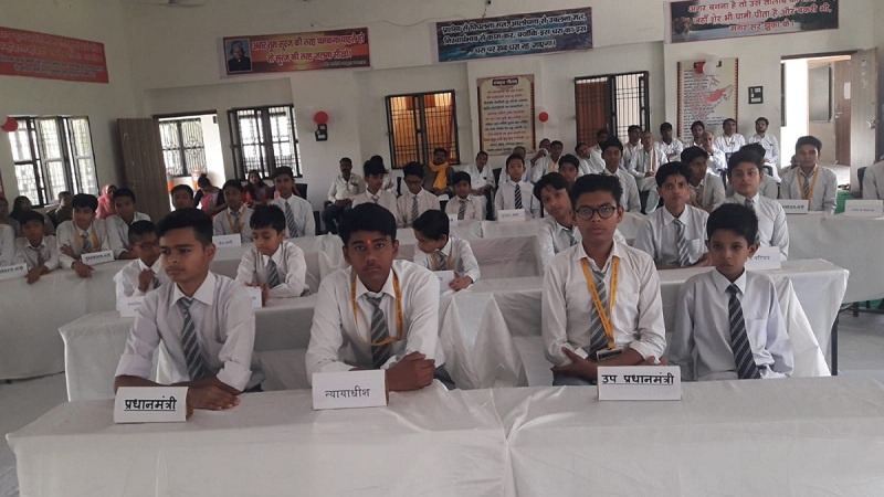 Student Parliament organized at Saraswati school banda