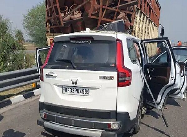 in Banda Scorpio crashes on Bundelkhand Expressway-four dead