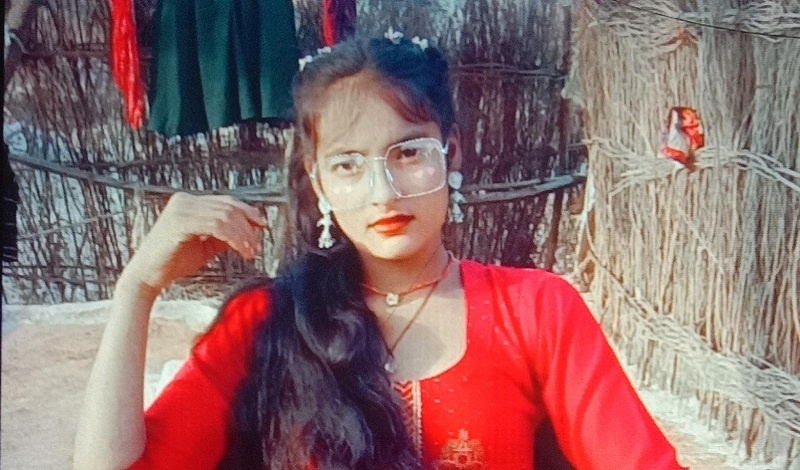 Banda: Payal only daughter commits suicide