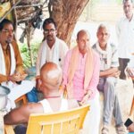 बांदा: बिसंडा में पीड़ितों से मिले कांग्रेसी-खनन ट्रक से 7 लोगों की मौत का मामला