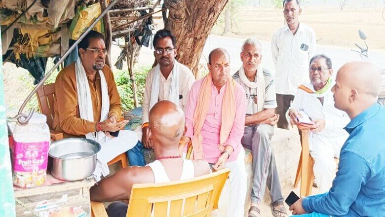 बांदा: बिसंडा में पीड़ितों से मिले कांग्रेसी-खनन ट्रक से 7 लोगों की मौत का मामला