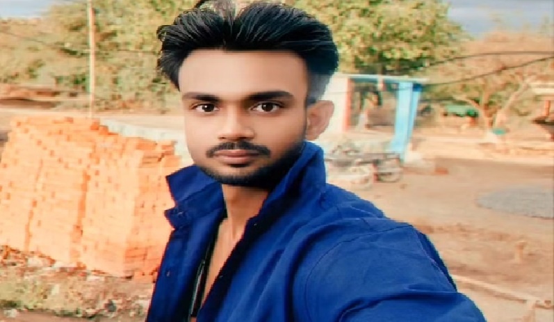 Murder or suicide? Young man's body found on railway tracks in Banda