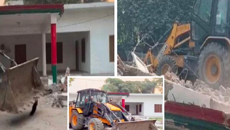 सीतापुर में सपा कार्यालय पर चला बुलडोजर, प्रशासन ने बताई यह वजह..