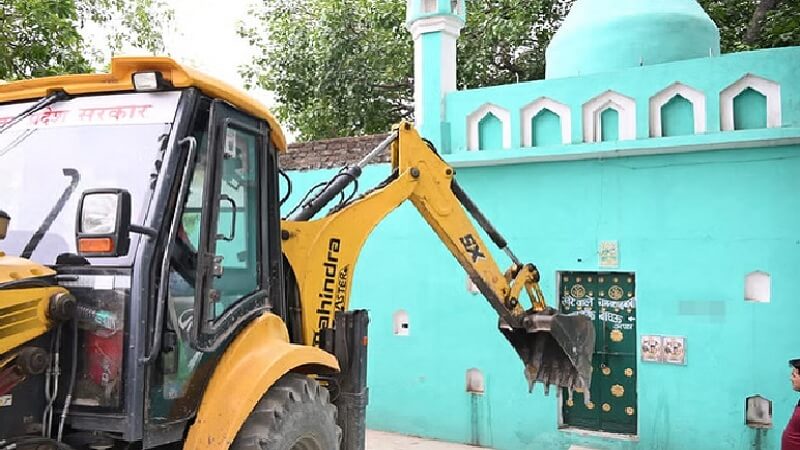 Bulldozers run on illegal shrine in Sambhal
