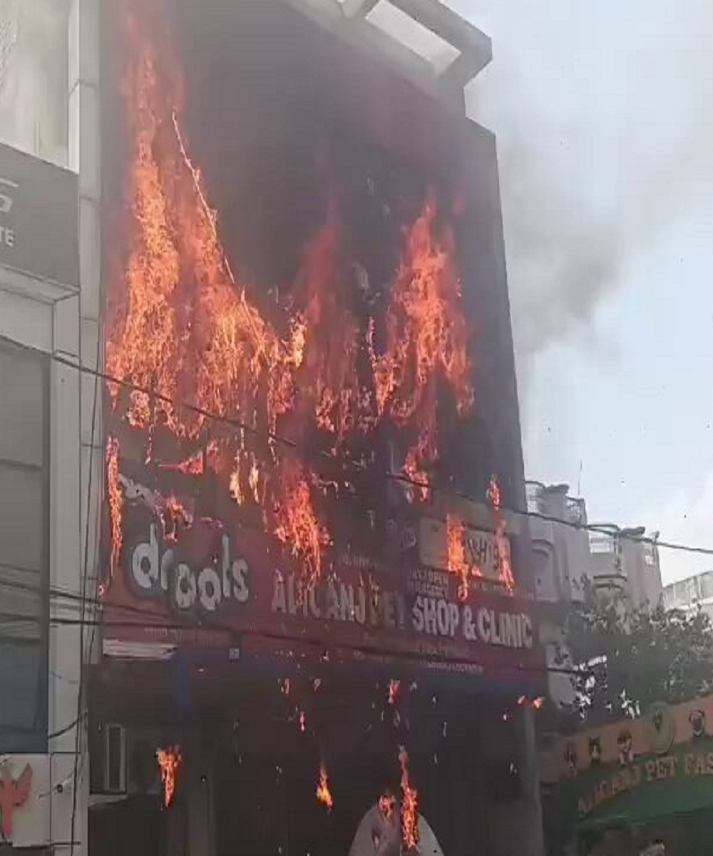 CMYogi at lucknow-coaching-centre-fire