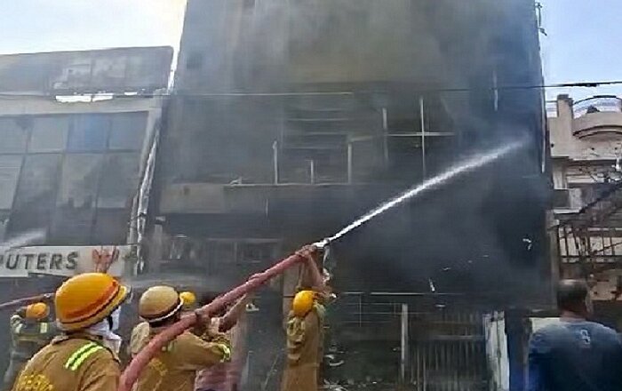 दुखद: लखनऊ में कोचिंग में आग-15 की मौत, 12 छात्र-3 छात्राएं, CM Yogi..