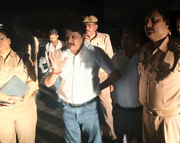 बुंदेलखंड में ओवरलोडिंग के खिलाफ चला अभियान, 229 का चालान-49 सीज