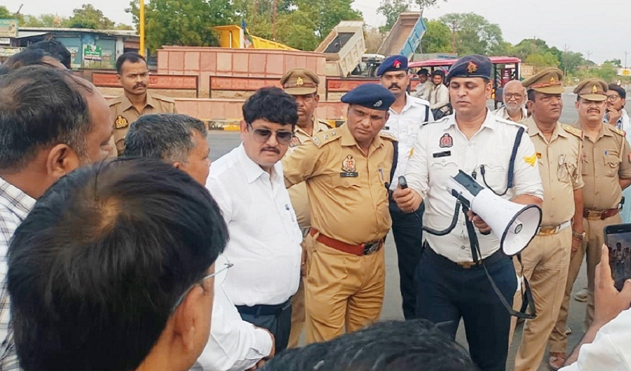Vehicle Checking Drive in Banda