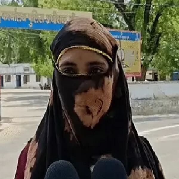 Jhansi woman trapped in Instagram friendship in Banda