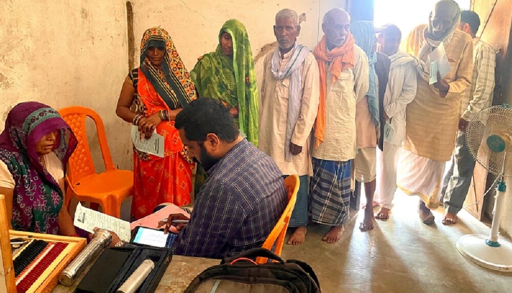 banda-tindwari-former-mla-daljit-singh-organised-free-eye-camp