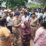 महोबा में पुजारी की नृशंस हत्या, मंदिर पहुंचे भक्तों के उड़े होश