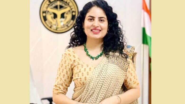 कौन हैं हापुड़ की डीएसओ सीमा चौधरी? मां के गंभीर आरोप-सहारनपुर में FIR