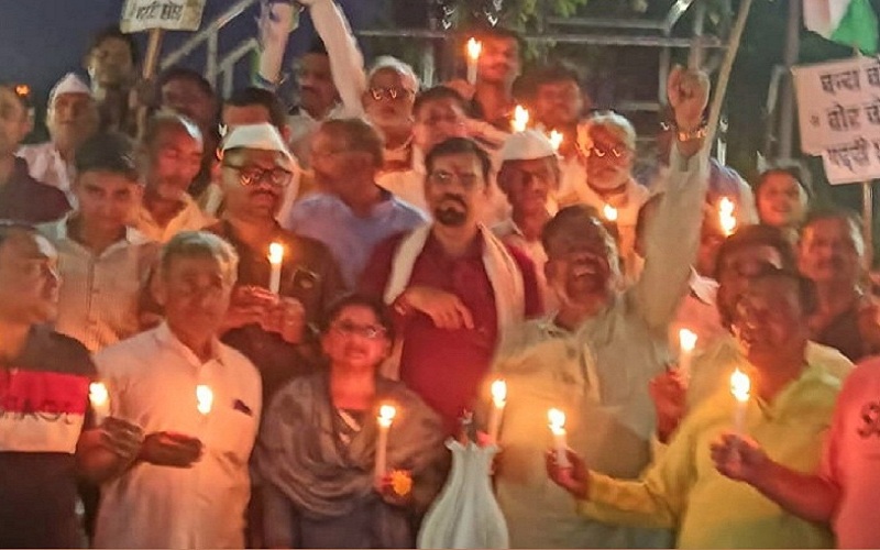 कैंडल मार्च में कांग्रेसी