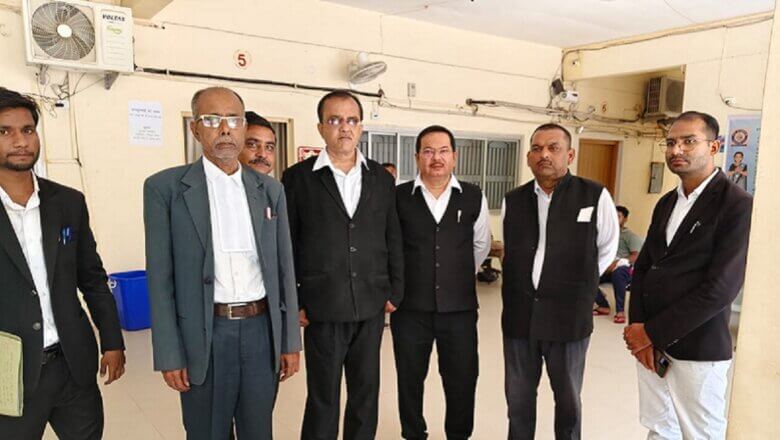 बांदा: शहर से बाहर शिफ्ट हो रोडवेज बस स्टैंड, अधिवक्ताओं का ज्ञापन