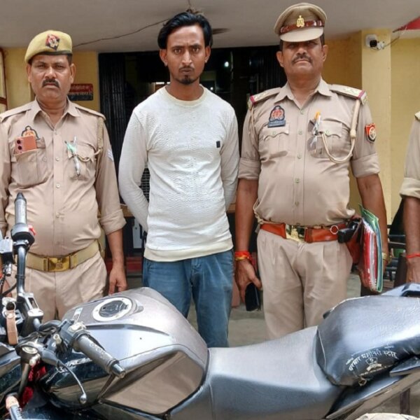 बांदा: बाइक छीनकर भाग रहा था हिस्ट्रीशीटर कल्लू अंसार, पुलिस ने दबोचा