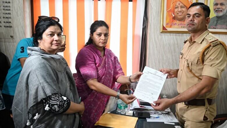 लखनऊ: कंगना के खिलाफ थाने में कांग्रेस, ‘गटर जनरेशन’ कहने पर घिरीं