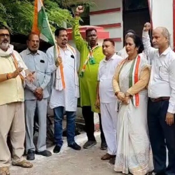बांदा: सतीश महाना के खिलाफ कांग्रेसियों ने दी पुलिस को तहरीर