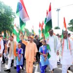 तिरंगा यात्रा: CM Yogi बोले, देश के प्रतीकों-महापुरुषों का अपमान बर्दाश्त नहीं