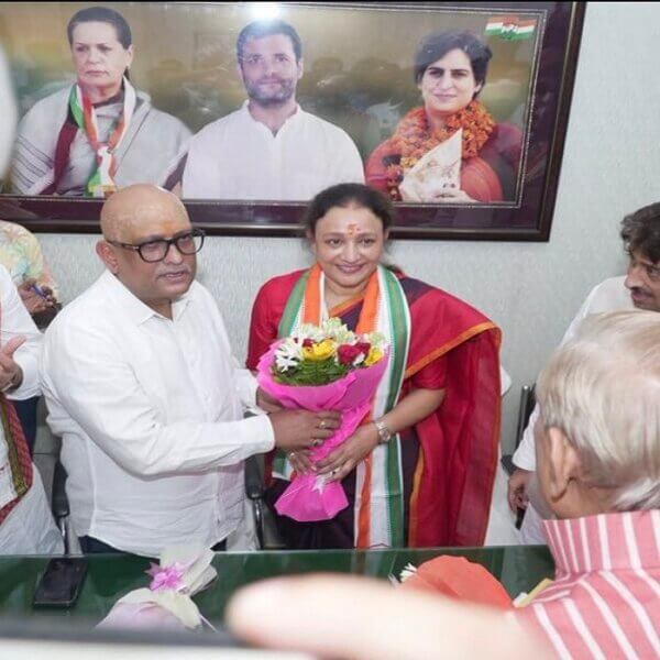 यूपी कांग्रेस अध्यक्ष आराधना मिश्रा ‘मोना’ ने संभाला कार्यभार, कहीं ये बातें..