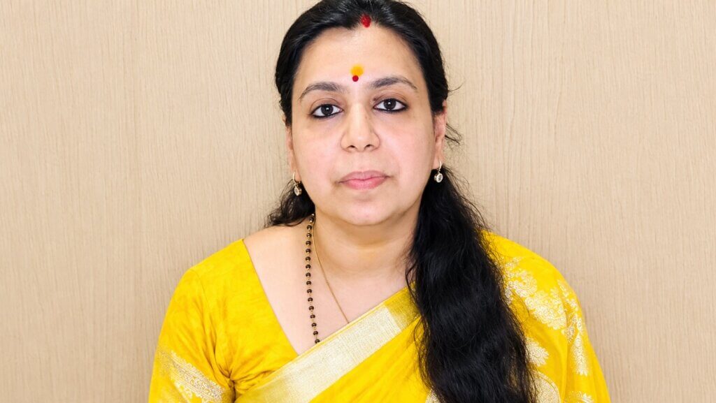 पूर्व आईएएस अधिकारी दिव्या मित्तल