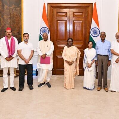 राहुल गांधी ने राष्ट्रपति द्रौपदी मुर्मू को बोला थैंक्यू, इंडिया गठबंधन के 10 नेताओं ने की मुलाकात
